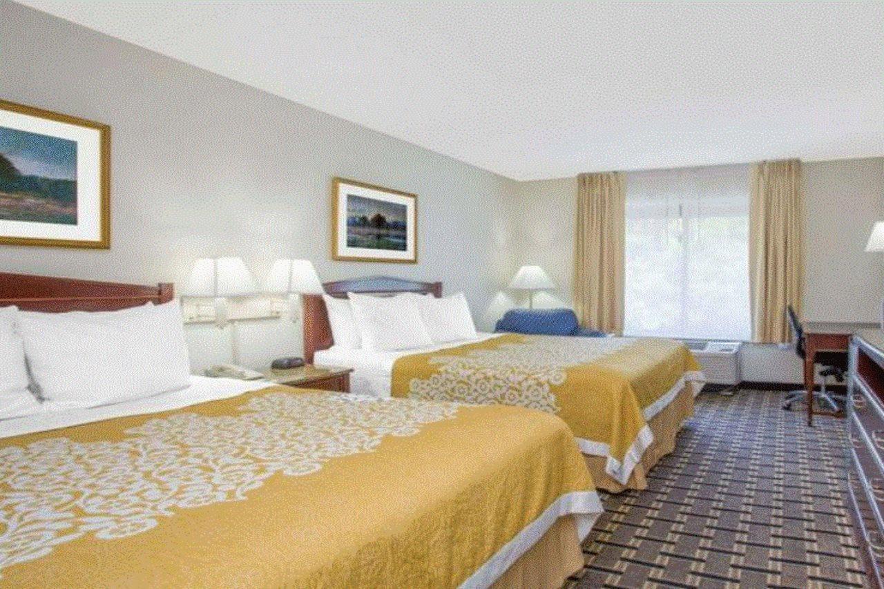 Hotel Carolina A Days Inn By Wyndham Hilton Head Island Eksteriør billede