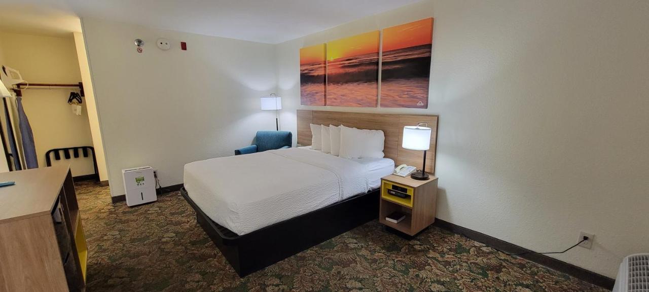 Hotel Carolina A Days Inn By Wyndham Hilton Head Island Eksteriør billede