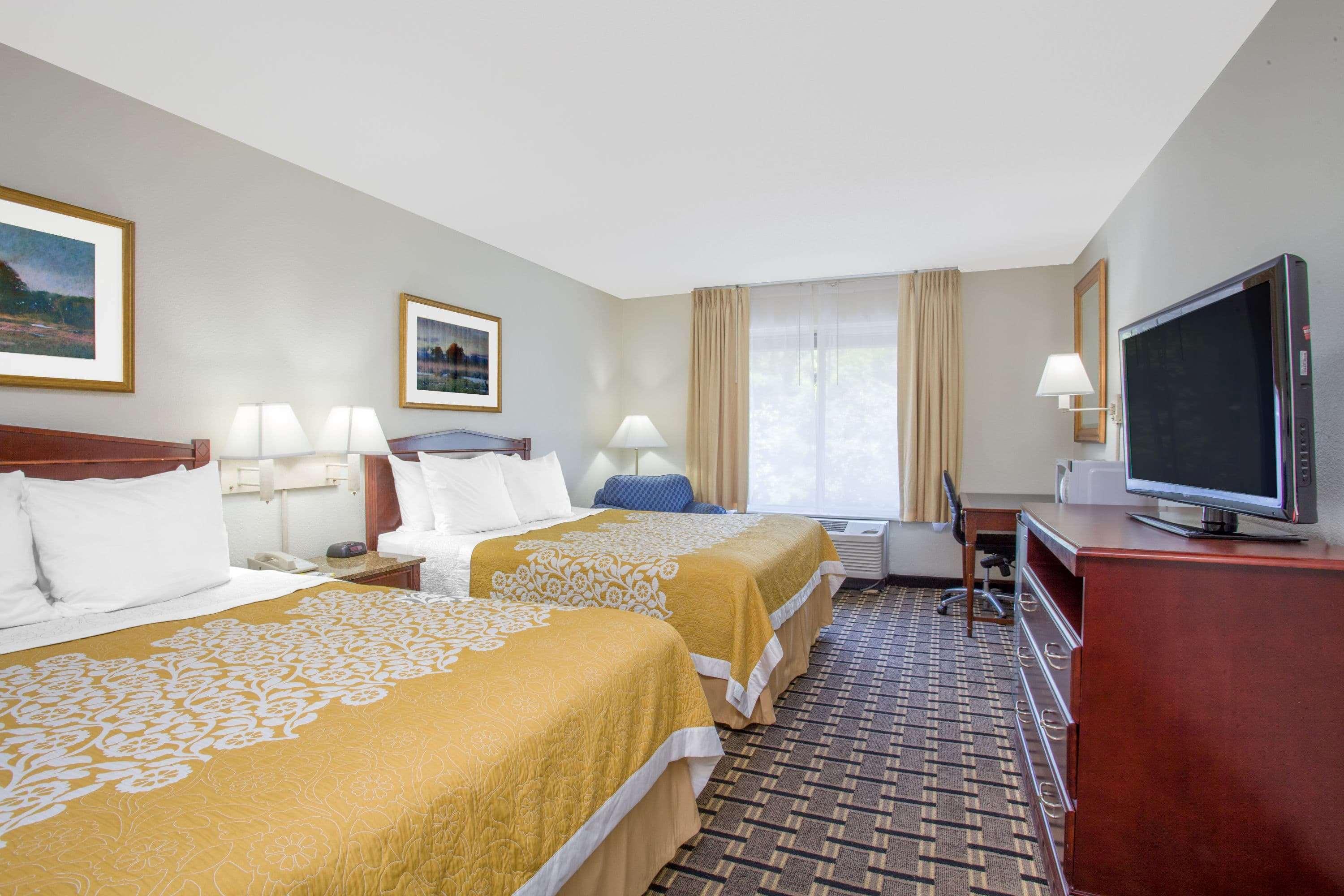 Hotel Carolina A Days Inn By Wyndham Hilton Head Island Eksteriør billede