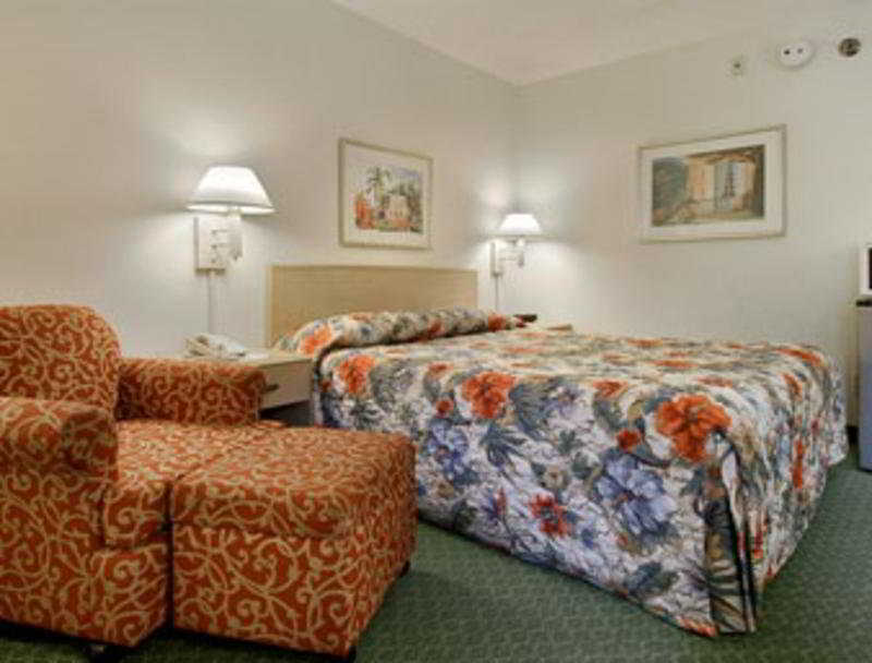 Hotel Carolina A Days Inn By Wyndham Hilton Head Island Eksteriør billede