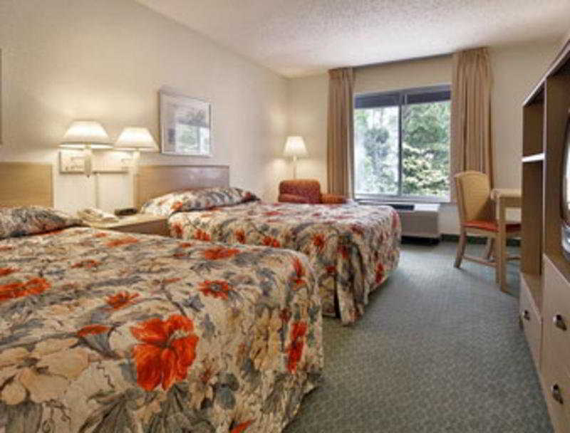 Hotel Carolina A Days Inn By Wyndham Hilton Head Island Eksteriør billede